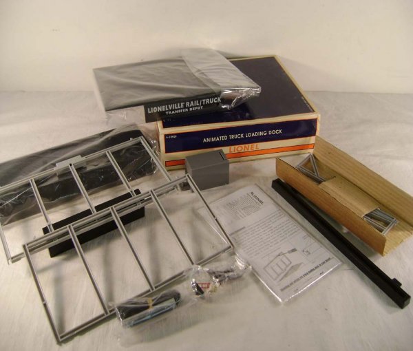 ABT: Mint Lionel #12929 Loading Dock Accessory/OB