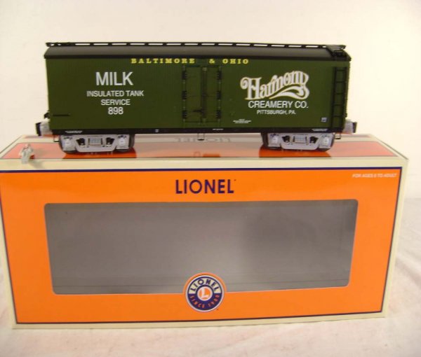 ABT: Lionel TCA #52333 Harmony Milk Car/OB - 2