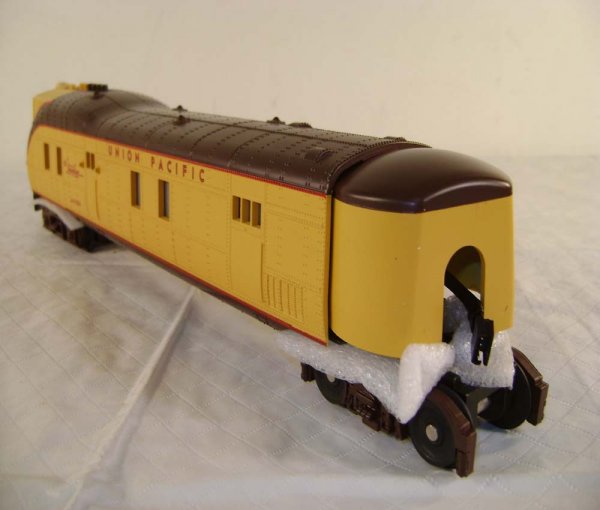 ABT: MTH #30-2197-1 UP M10000 Passenger Set/OB - 9