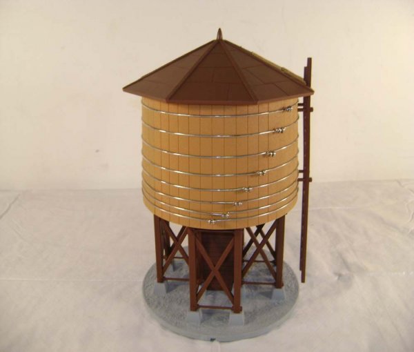 ABT: MTH #30-11028 Oper Scale Water Tower/OB - 6