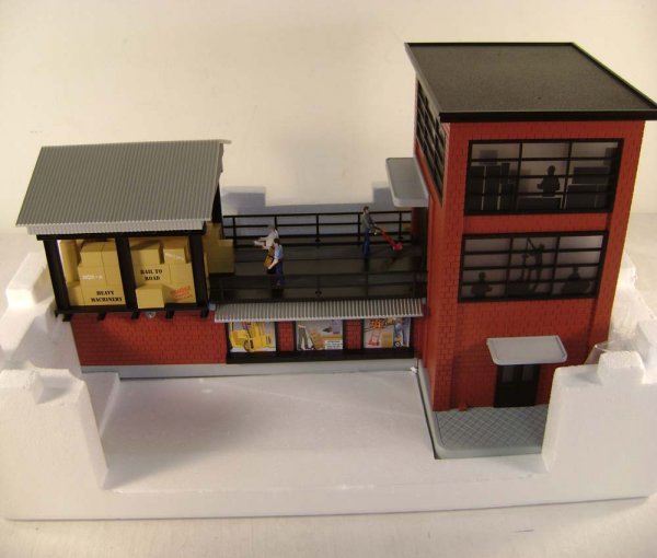 ABT: Mint MTH #30-9110 Oper Transfer Dock/OB - 2