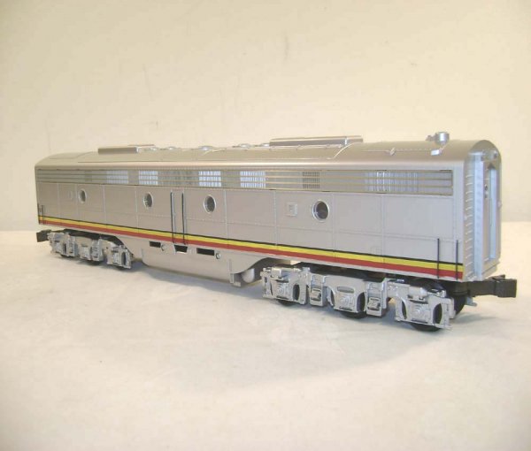 ABT: Weaver SF EMD E-8 B Non-Powered Diesel/OB - 2