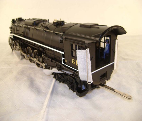 ABT: MTH #20-3035-1 C&O 4-8-4 Greenbrier & Tender - 10