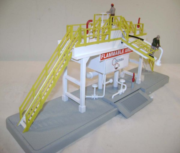 ABT: MTH #30-9117 Columbia Oil Storage Tank Stati - 4