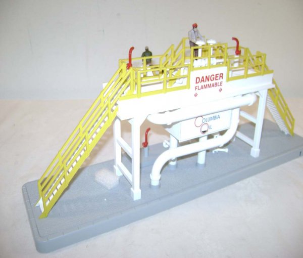 ABT: MTH #30-9117 Columbia Oil Storage Tank Stati - 6