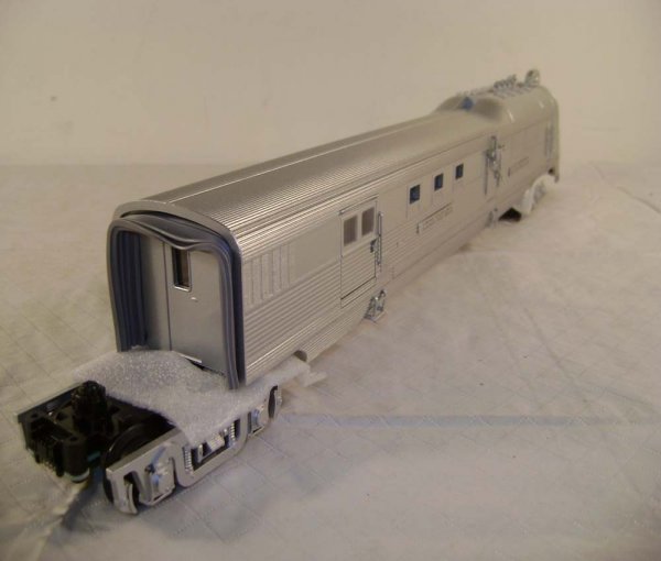 ABT: MTH #20-2250-1 Burlington Zephyr Set /OB - 10