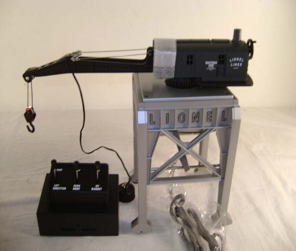 ABT: Lionel #24114 AMC/ARC Command Gantry Crane/O - 2
