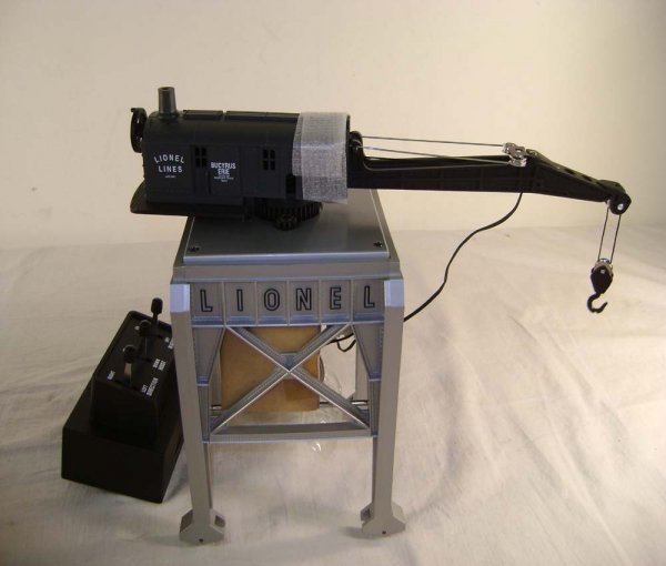 ABT: Lionel #24114 AMC/ARC Command Gantry Crane/O - 6