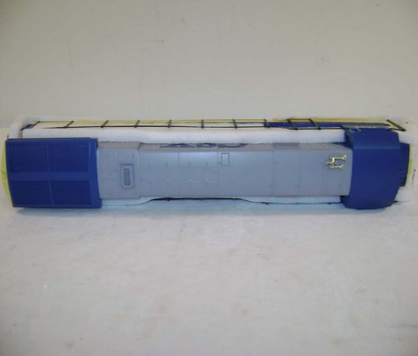 ABT: MTH #7009 CSX GE C30-7 Diesel/OB - 7