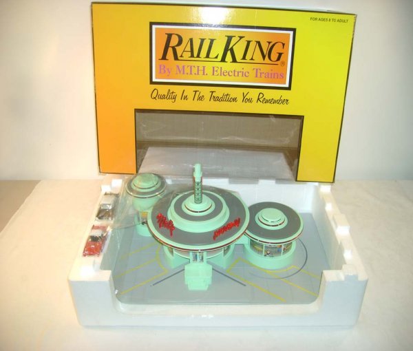 ABT: Mint MTH #30-9105 Mel's Drive-In Diner/OB
