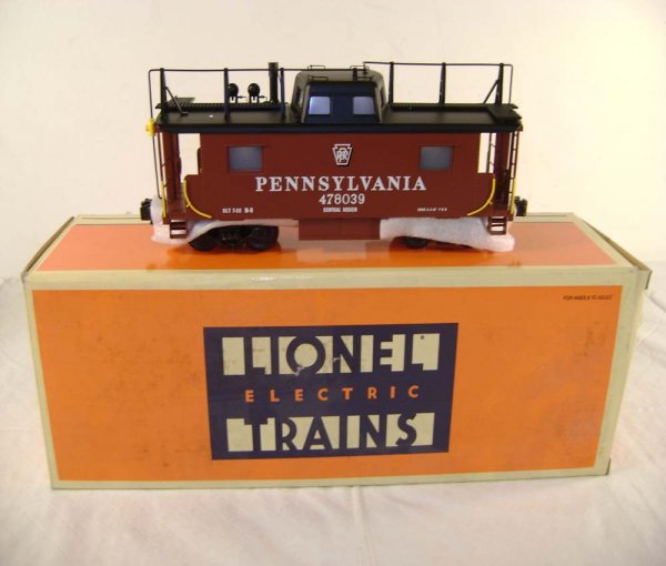ABT: Lionel #51702 Penn Scale N-8 Caboose/OB - 2