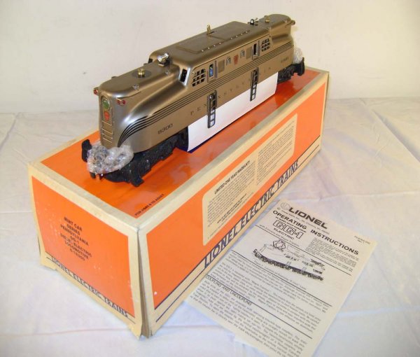 ABT: Lionel #18300 Gold Penn Mint Series GG-1 / O