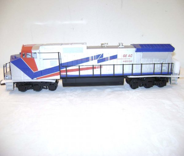 ABT: MTH #20-2160-1 GE Demo Dash-9 Diesel/OB - 7