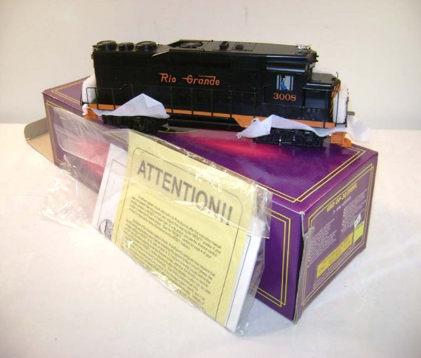 ABT: MTH #MT-2068LP Rio Grande EMD GP-30/ OB