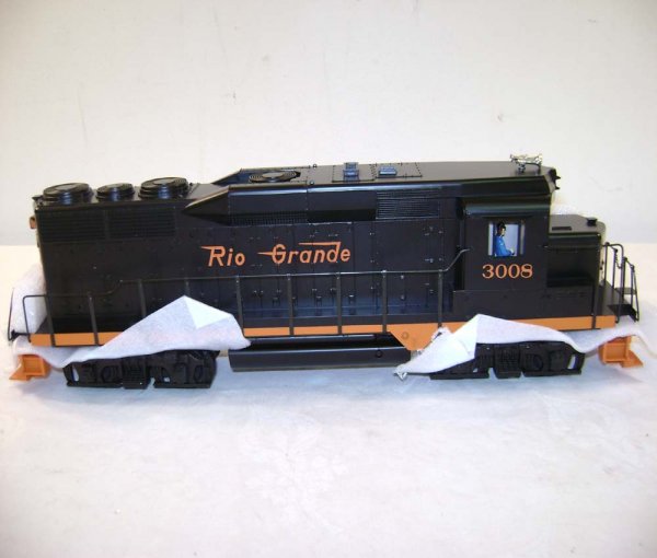 ABT: MTH #MT-2068LP Rio Grande EMD GP-30/ OB - 3