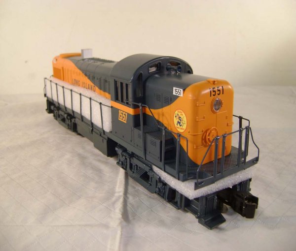 ABT: MTH #30-2606-3 Long Island Non-Powered RS-3  - 6