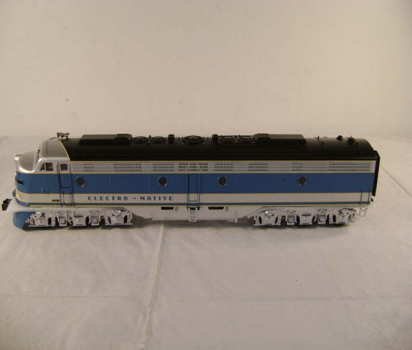 ABT: MTH #20-2206-1 Electro Motive EMD E8 ABA / O - 2