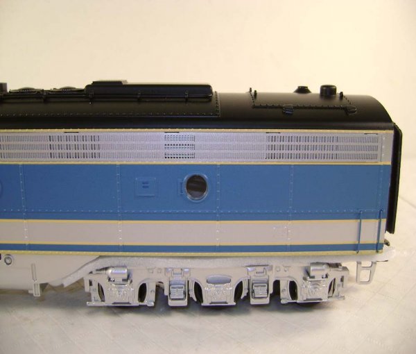 ABT: MTH #20-2206-1 Electro Motive EMD E8 ABA / O - 4