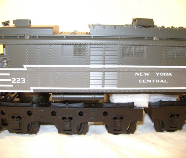 ABT: MTH #20-5507-1 NYC P-2 Box Cab Electric/OB - 4