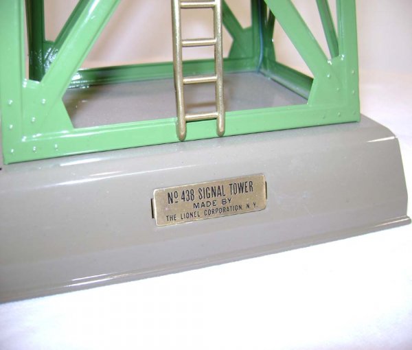 ABT: Lionel #438 Signal Tower (R ) - 9