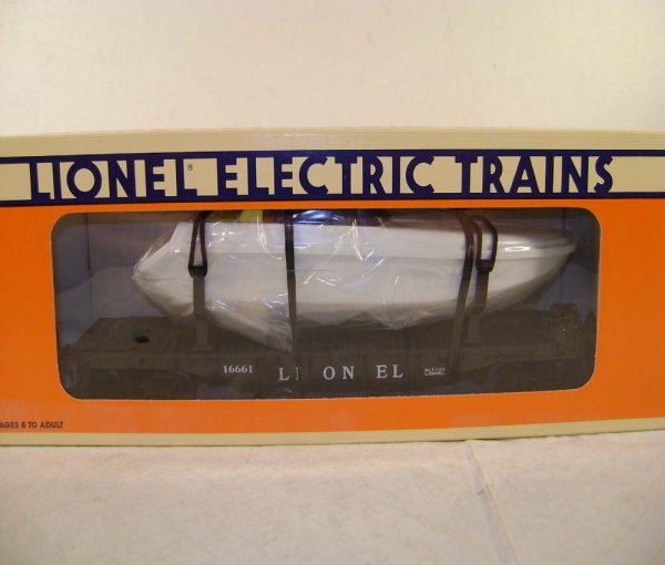 ABT: 5 Lionel Flat Cars with Loads/OBs - 8