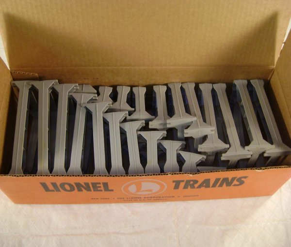 ABT: Lionel #110 Graduated Trestle Set/Orange OB+ - 2