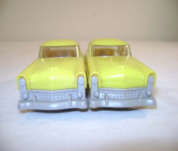 ABT: Two Scarce Lionel Yellow/Gray Autos w/Black F - 9
