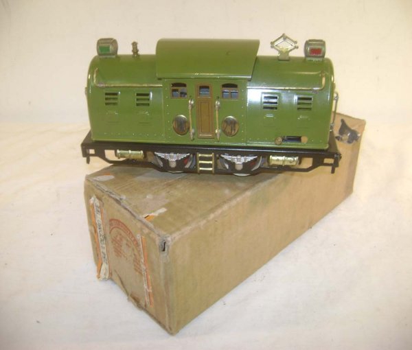 ABT: Beautiful Lionel #254E Olive Green Electric/O: Paul V. Ambrose and Drew J. Bauer present: This is the #254E Olive Green Electric Loco that Lionel made in O Gauge in the later 1920s and early 1930s. Our Opinion is that it is generally in Excellent 