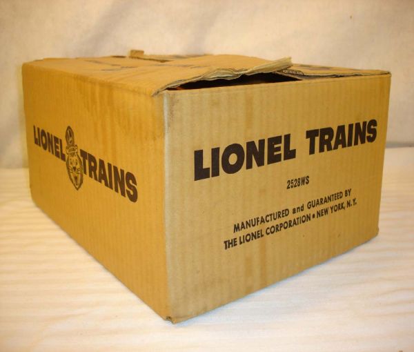 ABT:Scarce Lionel #2528WS Brown General Set Box: This is the Original Set Box for the #2528WS General Set that Lionel made in the early 1960s. This is the Brown Variation of the Set Box, which is the hardest to find. This Set would have included the