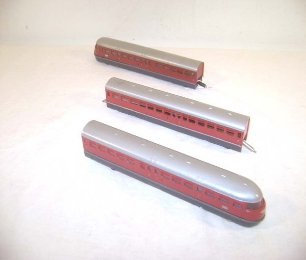 ABT: TT Rokal #B01005/01006/01007 ABA Streamline Pa: Paul V. Ambrose and Drew J. Bauer present: These are #B01005/01006/01007 ABA Streamlined Passenger Units that Rokal made in TT Gauge in the 1950s. One powered; Dark Maroon Variation. Our Opinion is th