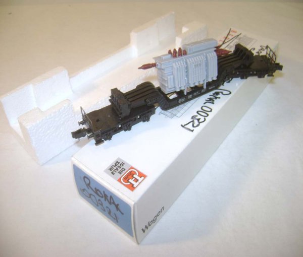 ABT: TT Rokal #00321 Transformer Flat Car: Paul V. Ambrose and Drew J. Bauer present: This is the #00321 Transformer Flat car that Rokal made in TT Gauge in the 1950s. Our Opinion is that it is generally in Like New Condition, minor signs of u