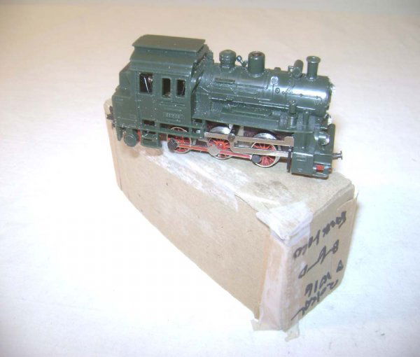 ABT: TT Rokal #01016 0-6-0 Steam Switcher: Paul V. Ambrose and Drew J. Bauer present: This is the #01016 0-6-0 Steam Switcher that Rokal made in TT Gauge in the 1950s. Our Opinion is that it is generally in Like New Condition, minor signs of u