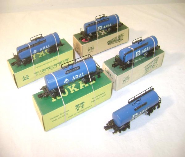 ABT: 5 TT Rokal #00305 ARAL Blue Tank Cars/OBs: Paul V. Ambrose and Drew J. Bauer present: These are five #00305 ARAL Blue Tank Cars that Rokal made in TT Gauge in the 1950s. Our Opinion is that they are generally in Excellent Plus Condition, minor