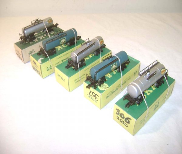ABT: 5 TT Rokal Assorted Tank Cars/OBs: Paul V. Ambrose and Drew J. Bauer present: These are 5 Assorted Tank Cars that Rokal made in TT Gauge in the 1950s. Our Opinion is that they are generally in Excellent Condition, minor signs of wear a