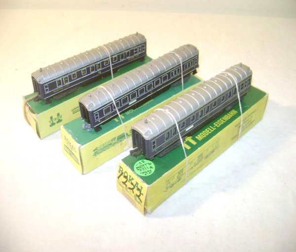 ABT: TT Rokal #01222 Passenger Cars/OBs: Paul V. Ambrose and Drew J. Bauer present: These are the #01222 (3) Passenger Cars that Rokal made in TT Gauge in the 1950s. Our Opinion is that they are generally in Excellent Plus Condition, minor w
