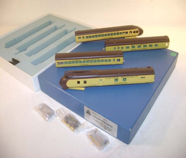 ABT: HO - AHM #431 M-10000 City of Salina Union Pa: Paul V. Ambrose and Drew J. Bauer present: This is the AHM #431 M-10000 City of Salina Union Pacific Passenger Set that AHM made a few years ago in Japan in HO gauge. Our Opinion is that the Set is ge