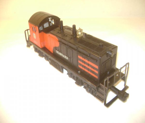 ABT: Lionel #602 Seaboard Diesel Switcher: Paul V. Ambrose and Drew J. Bauer present: This is the #602 Seaboard Switcher with Magnetraction and Horn that Lionel made in the later 1950s. Correct chassis with Headlight, Horn, and fixed-couplers.