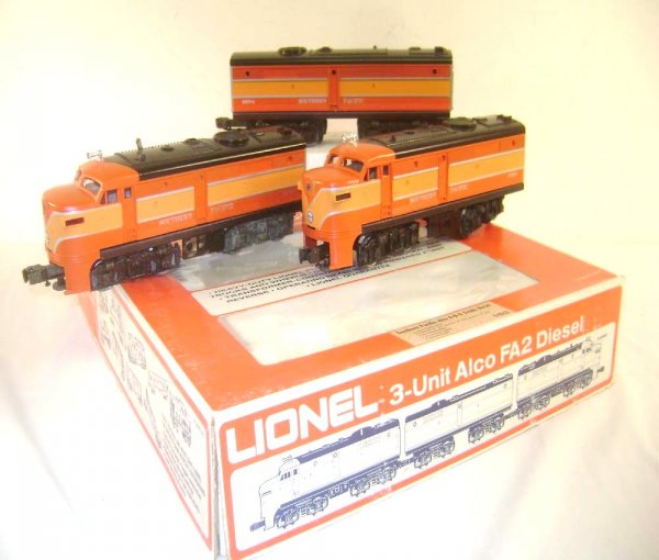 ABT: Lionel #8552 Southern Pacific Daylight Alco A: Paul V. Ambrose and Drew J. Bauer present: These are the #8552 Southern Pacific Daylight Alco ABA Diesels that Lionel made in the 1970s. Our Opinion is that they are generally in Like New Condition, m