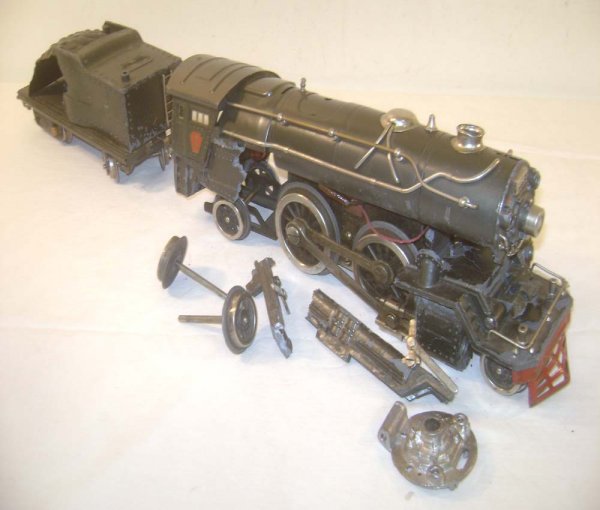 ABT: Lionel #385E Gray Steam Engine & #385T Tender: Paul V. Ambrose and Drew J. Bauer present: These are the #385E Gunmetal Steam Engine and the #385T Diecast Tender that Lionel made in Standard Gauge in the 1930s. Nickel Trim. Our Opinion is that they