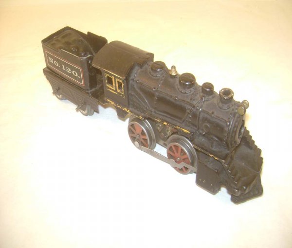 ABT: American Flyer O Gauge #916 Clockwork Steam E: Paul V. Ambrose and Drew J. Bauer present: These are the #916 Clockwork Steam Engine with headlight and the #120 Metal Tender that American Flyer made in O Gauge in the 1920s. Our Opinion is that they