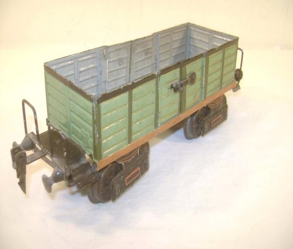 ABT: Scarce Marklin 1 Gauge Early Gondola: Paul V. Ambrose and Drew J. Bauer present: This is the Gondola with Opening Doors that Marklin made in 1 Gauge in the 1920s. Our Opinion is that it is generally in Excellent Minus Condition. No Box. A