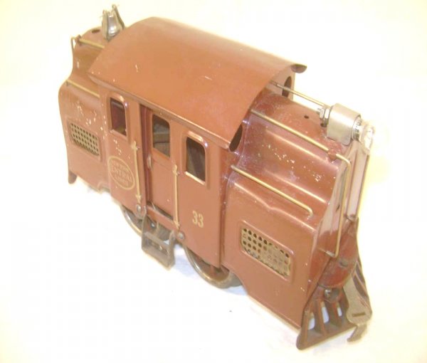 ABT: Lionel #33 Brown Standard Gauge Electric (R): Paul V. Ambrose and Drew J. Bauer present: This is the #33 Brown Electric that Lionel made in Standard gauge in the 1920s. A Repaint. Our Opinion is that it is generally in Very Good Plus Condition. N