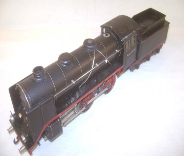 ABT: Nice Marklin O Gauge #E920 & E929/0 Clockwork: Paul V. Ambrose and Drew J. Bauer present: These are the #E920 & E929/0 Clockwork Steam Engine and Tender that Marklin made in O Gauge in the 1930s. Our Opinion is that they are generally in Excellent