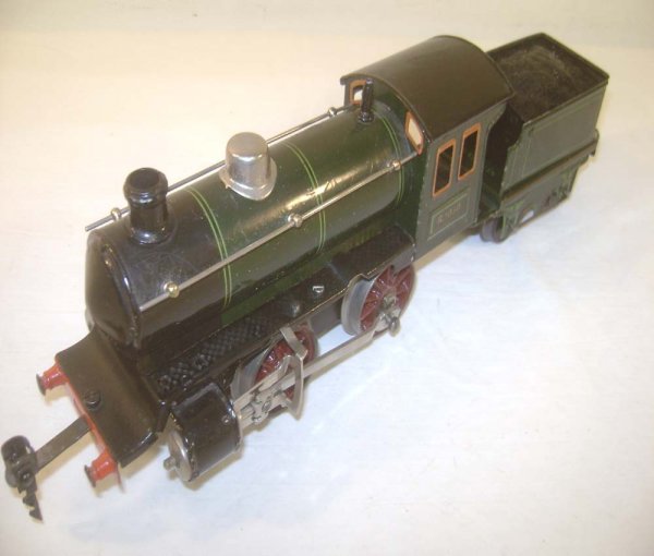 ABT: Marklin O Gauge Clockwork #R1050 Steam Locomot: Paul V. Ambrose and Drew J. Bauer present: These are the Clockwork #R1050 Locomotive and #1059 Tender that Marklin made in O -gauge circa 1930. Our Opinion is that they are generally in Very Good Plus