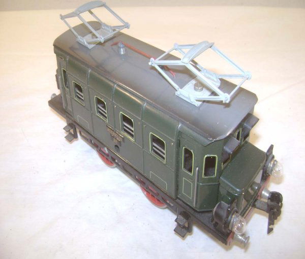 ABT: Marklin O Gauge #RS 66/12910 Electric Dark Gre: Paul V. Ambrose and Drew J. Bauer present: This is the #RS 66/12910 Dark Green Electric Electric-Type Engine that Marklin made in O Gauge in the 1930s. Our Opinion is that it is generally in Very Good