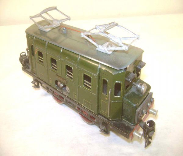 ABT: Marklin O Gauge #RS 66/12910 Electric Dark Gr: Paul V. Ambrose and Drew J. Bauer present: This is the #RS 66/12910 Dark Green Electric Electric-Type Engine that Marklin made in O Gauge in the 1930s. Our Opinion is that it is generally in Very Good