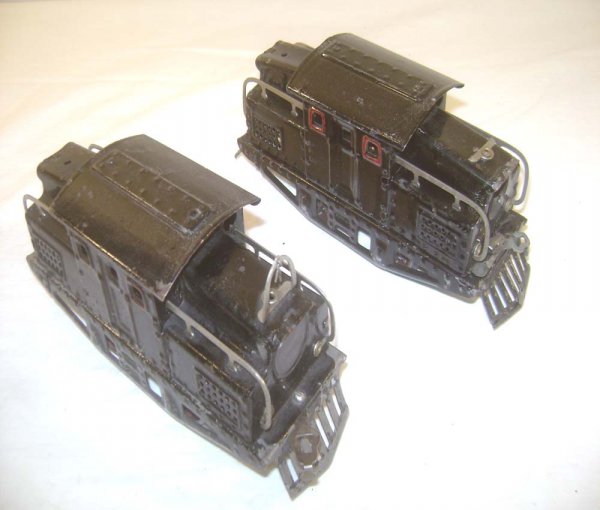 ABT: 2 American Flyer O Gauge #1218 Black Electric: Paul V. Ambrose and Drew J. Bauer present: These are two #1218-type Black Electrics that American Flyer made in O Gauge in the 1920s. Our Opinion is that they are generally in Very Good Condition. No 