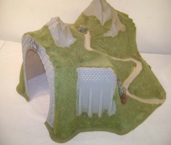 ABT: LGB/Noch #582 G Scale Tunnel: Paul V. Ambrose and Drew J. Bauer present: This is the #582 G Scale Tunnel that LGB/Noch made a few years ago. Our Opinion is that it is generally in Excellent Condition. No Box. All Original in our O