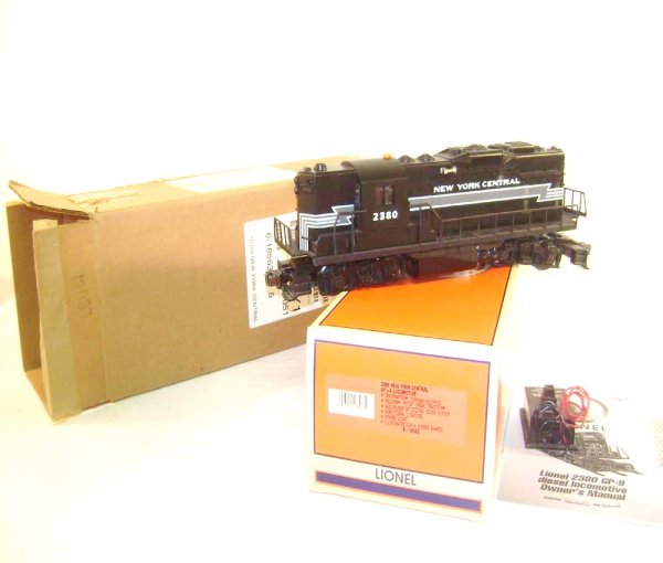 ABT: Lionel #18563 New York Central GP-9 Command D: Paul V. Ambrose and Drew J. Bauer present: This is the #18563 New York Central GP-9 Diesel that Lionel made a few years ago. Features Command Control, Magnetraction, Railsounds, Directional Lighting a