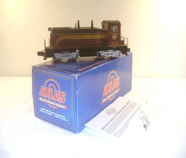 ABT: Atlas #6125-2 Boston and Maine EMD SW9 Diesel: Paul V. Ambrose and Drew J. Bauer present: This is the #6125-2 Boston and Maine EMD SW9 Diesel Locomotive that Altas made in Three-Rail O Gauge a few years ago. Our Opinion is that it is generally in 
